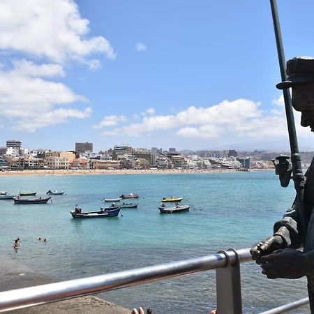 Green Water At The Beach Las Palmas de Gran Canaria Exterior foto